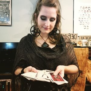 Meet your Posher, Phoebe